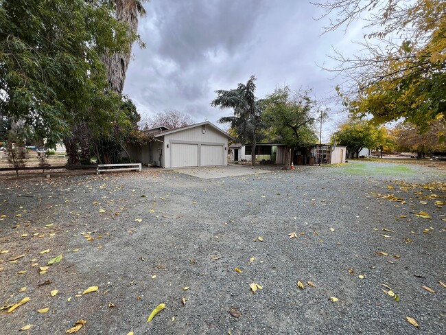 Building Photo - Incredibly rare Brentwood rental opportuni...