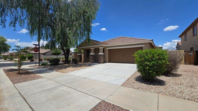 Foto del edificio - 14160 W Larkspur Dr