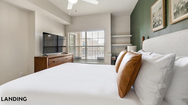 Foto del edificio - 3250 Hudson Crossing