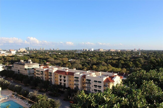 Building Photo - 700 Biltmore Way
