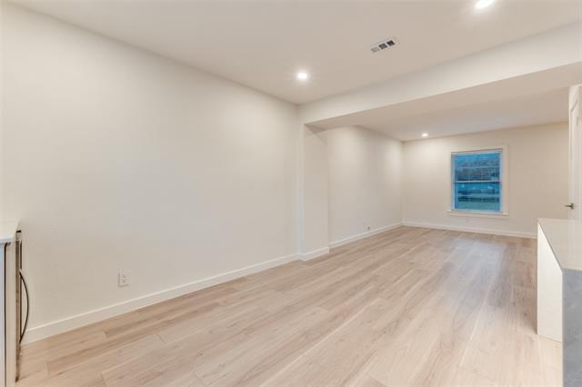 Foto del edificio - 6367 Oriole Dr