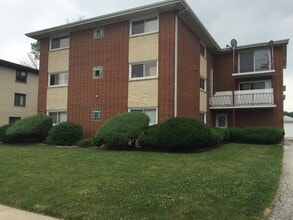 Building Photo - 10310 S Mayfield Ave