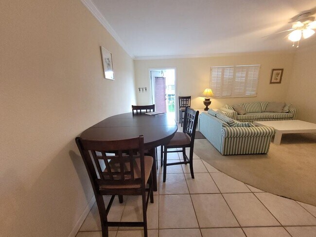 Foto del edificio - 83 Brittany Ln