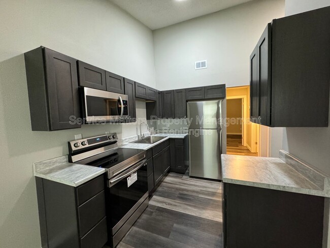 Foto del edificio - 481 N Fairfield Dr