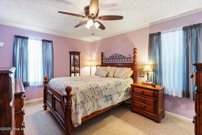 Dormitorio principal - 606 Manassas Dr