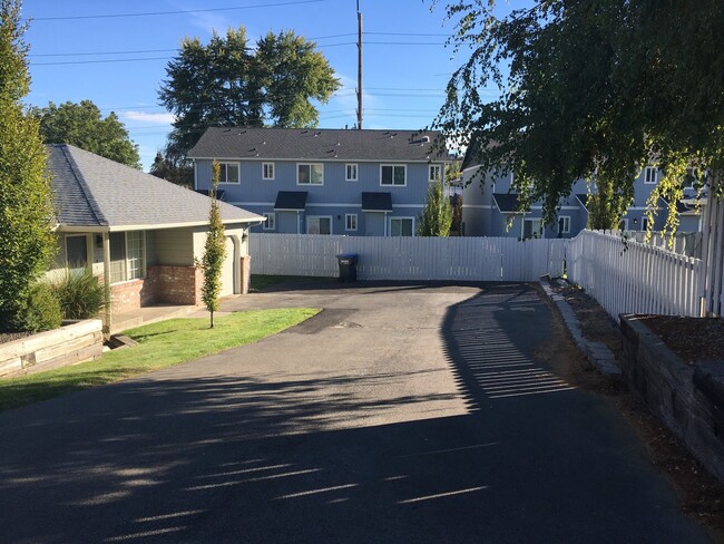 Building Photo - 904Spey