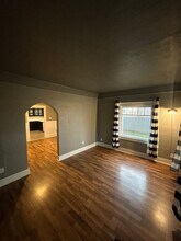 Building Photo - 1017 Elm St NW