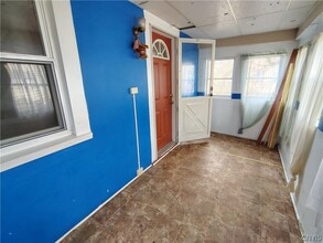 Building Photo - 2331 Midland Ave