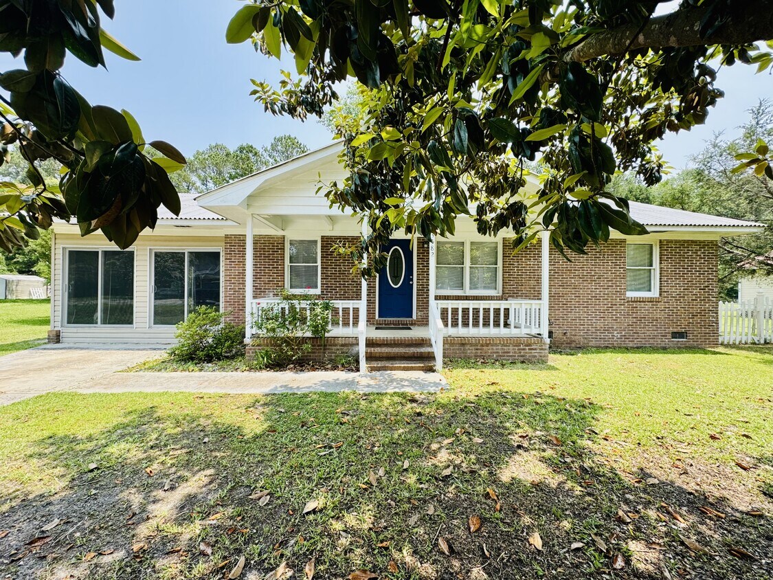 Foto principal - 3582 Greenwood Dr