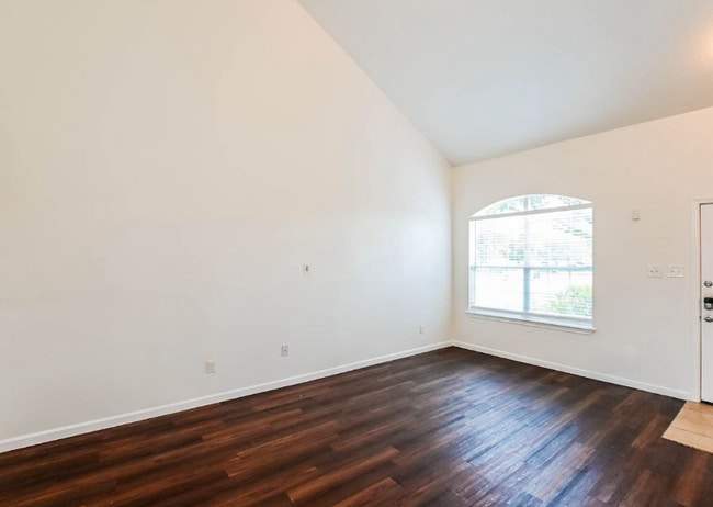 Building Photo - 8511 Doskocil Dr
