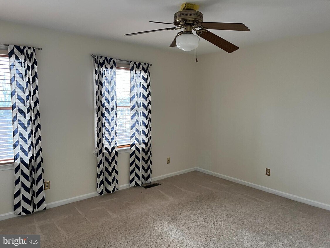 112 Farrell Ln, Fredericksburg, VA 22401 Townhouse for Rent in