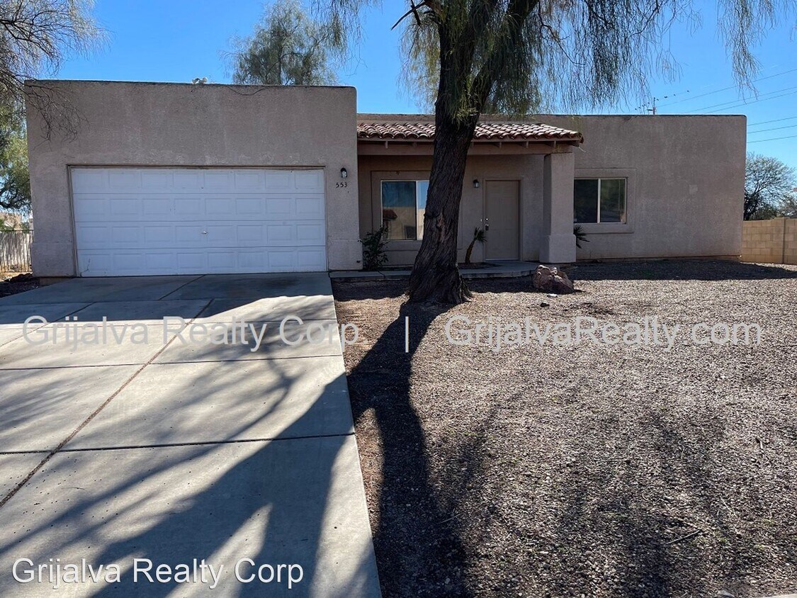 553 W Mossman St, Tucson, AZ 85706