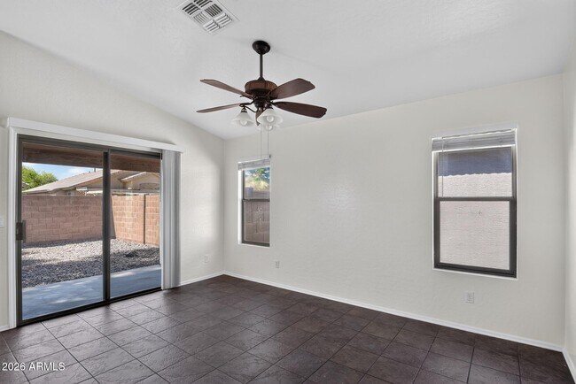 Foto del edificio - 13737 W Peck Dr