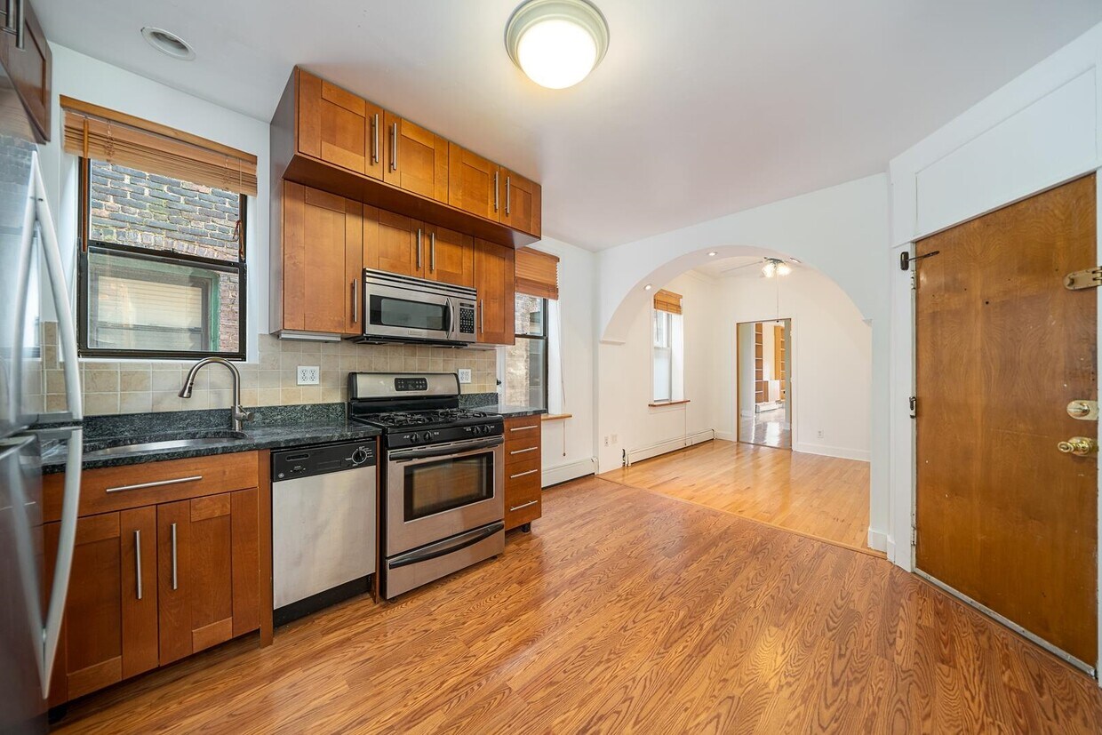 98 North St Unit 4S, Jersey City, NJ 07307 Condo for Rent in Jersey