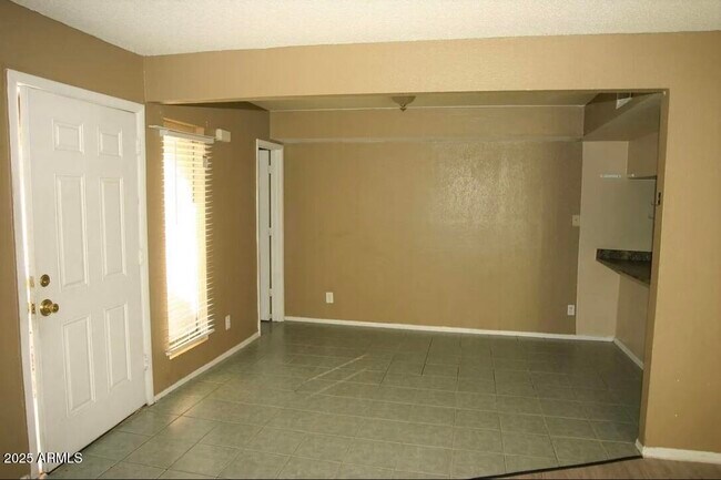 Foto del edificio - 1424 N 53rd Ave