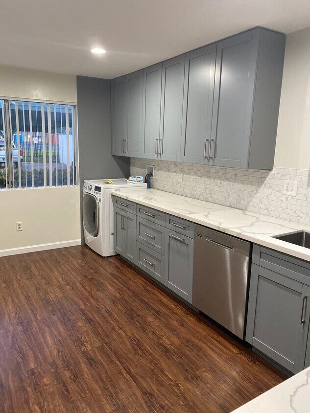 1817 E Grand Ave Unit 57, Escondido, CA 92027 Condo for Rent in