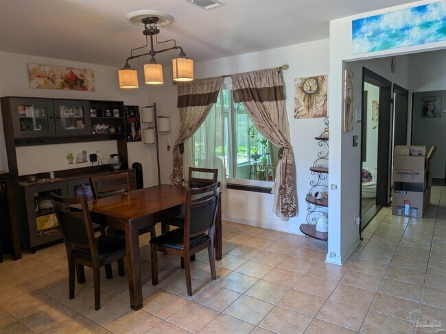 Foto del edificio - 5275 Powrie Dr