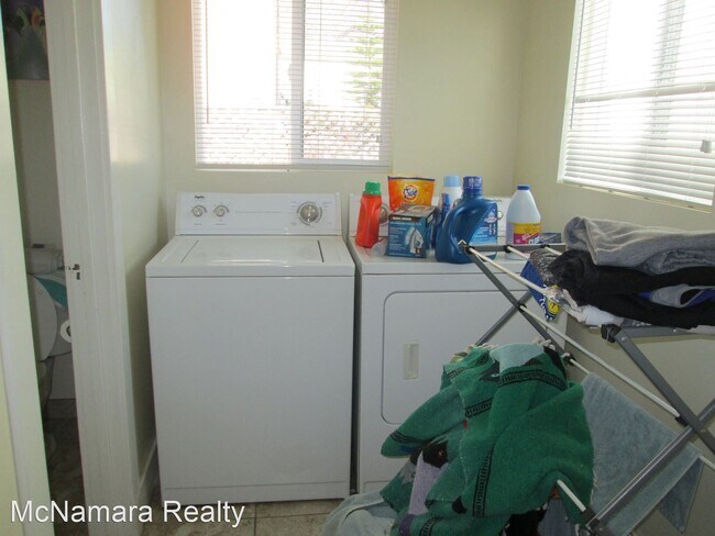 Foto del edificio - 3 br, 1 bath House - 166 Chorro Street