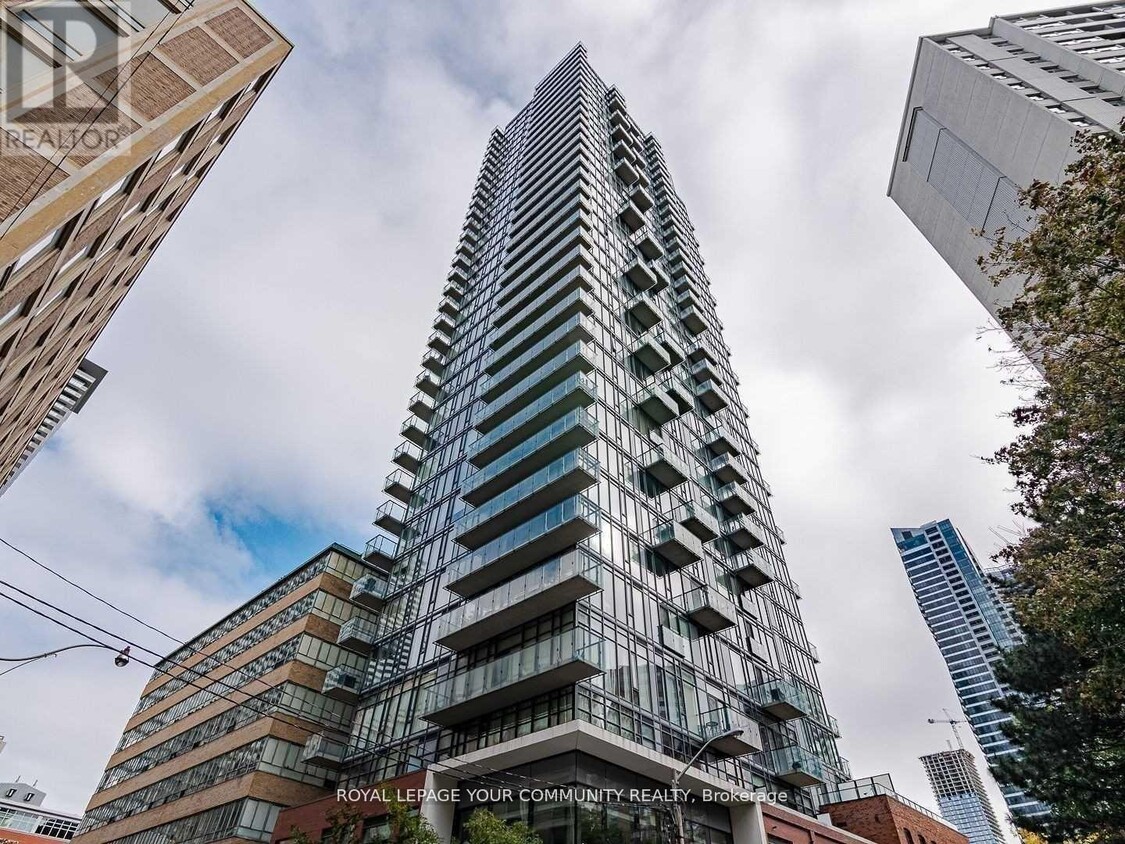 Photo principale - 75-1275 St Nicholas St