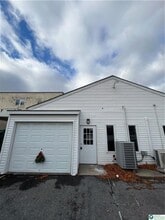 Building Photo - 11 S Main St