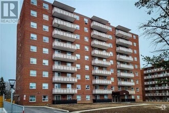 Building Photo - 851 Queenston Rd