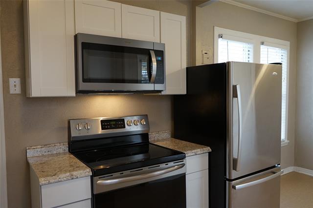 Foto del edificio - 1325 Barnes Dr