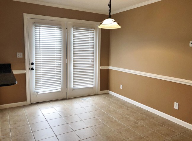 Building Photo - 2573 Thomas Langston Rd