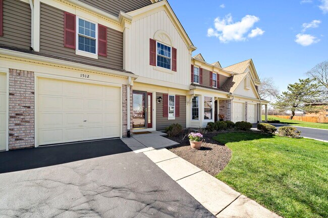 Building Photo - 1512 Apple Grove Ln
