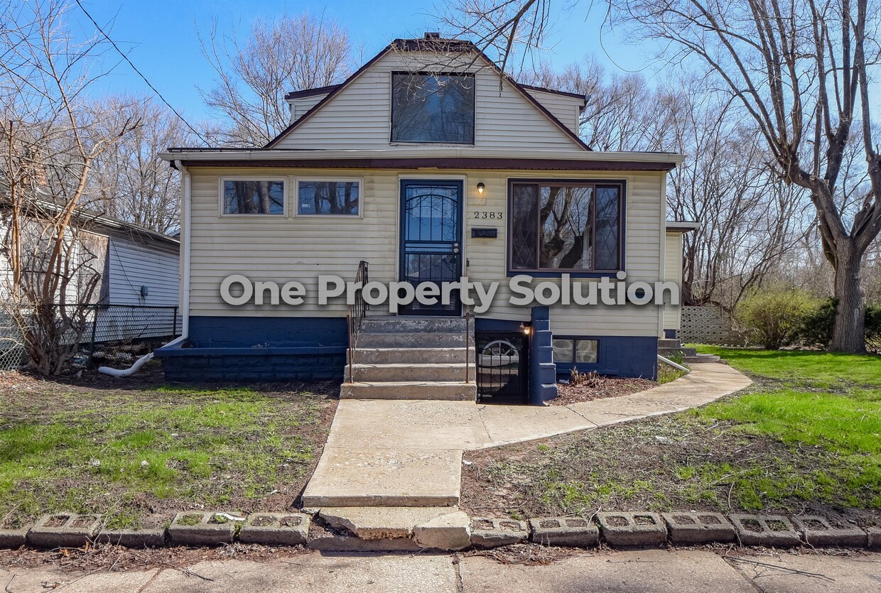 Foto principal - 2383 Industrial Blvd