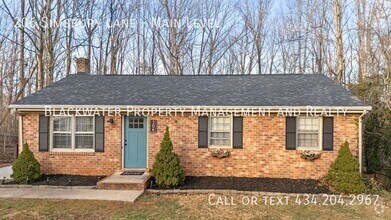 Building Photo - 206 Simsbury Ln