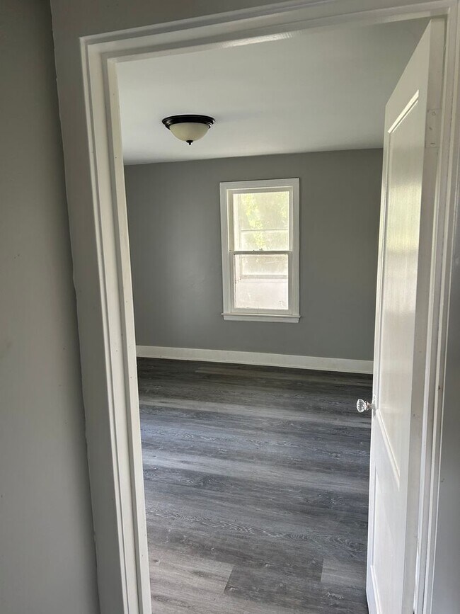 Foto del edificio - 2 Bedroom / 1 Bath House in Canton IL