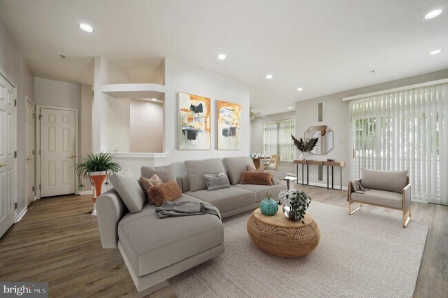 Foto del edificio - 701 Dresher Woods Dr