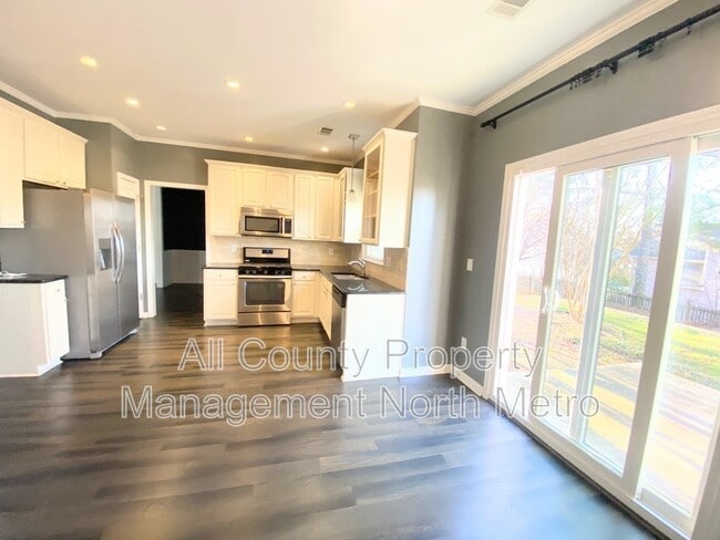 Building Photo - 11855 Leeward Walk Cir