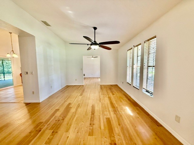 Foto del edificio - 860 N Kansas Ave