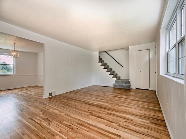 Living Room w. hardwood floors - 48 Chapel Dr