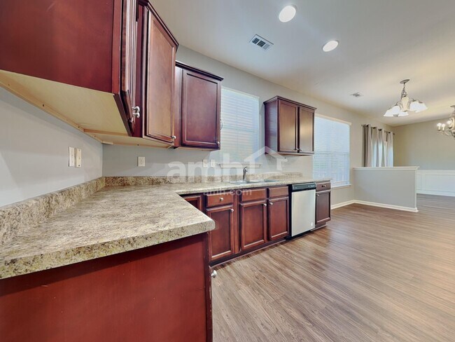 Foto del edificio - 2400 Ancient Oak Ln
