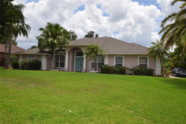 Building Photo - 10649 Versailles Blvd