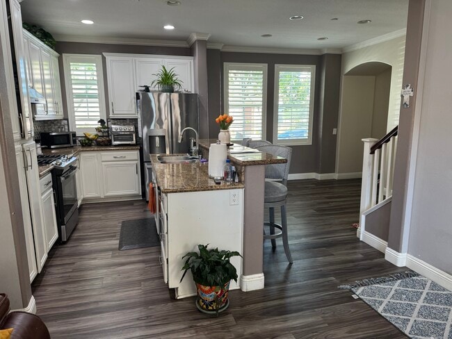 Building Photo - 1132 Ambrosia St