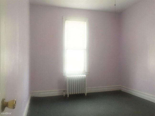 Building Photo - 3021 Voorhies Ave