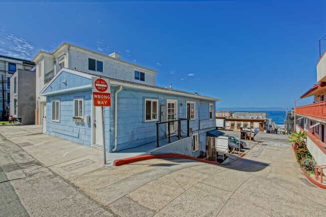 Foto del edificio - 3809 Crest Dr