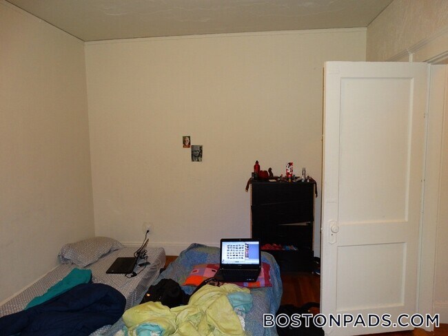 Foto del edificio - 1167 Boylston St