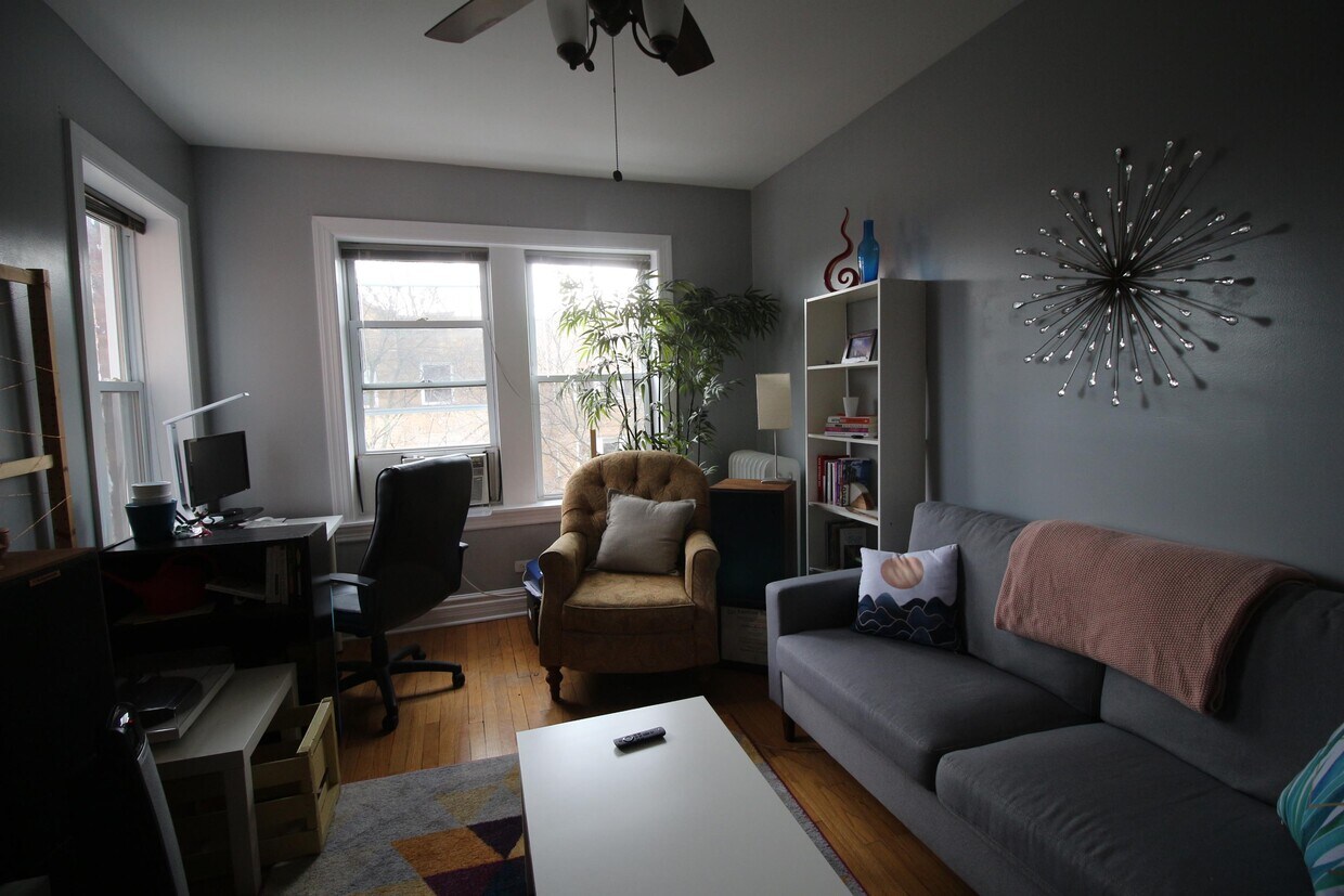 Foto principal - 8725 W Higgins Rd