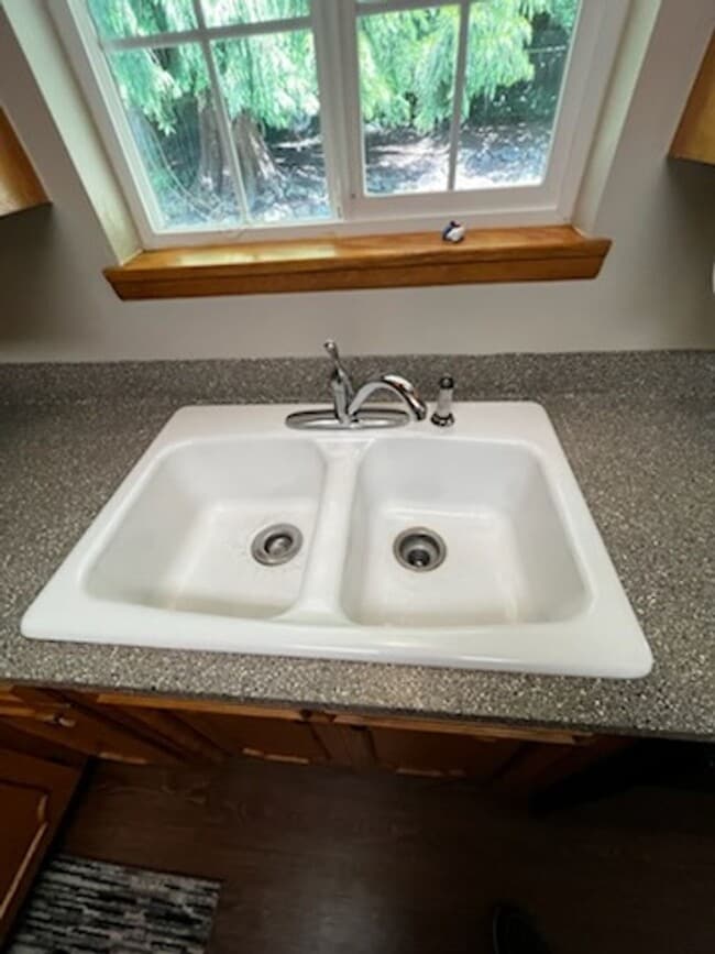 Building Photo - Lovely Lakewood single level 3 Bedroom 2 f...