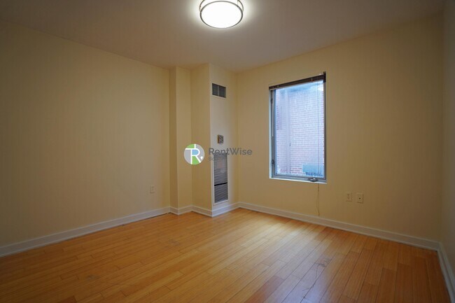 Building Photo - 40 Boylston St