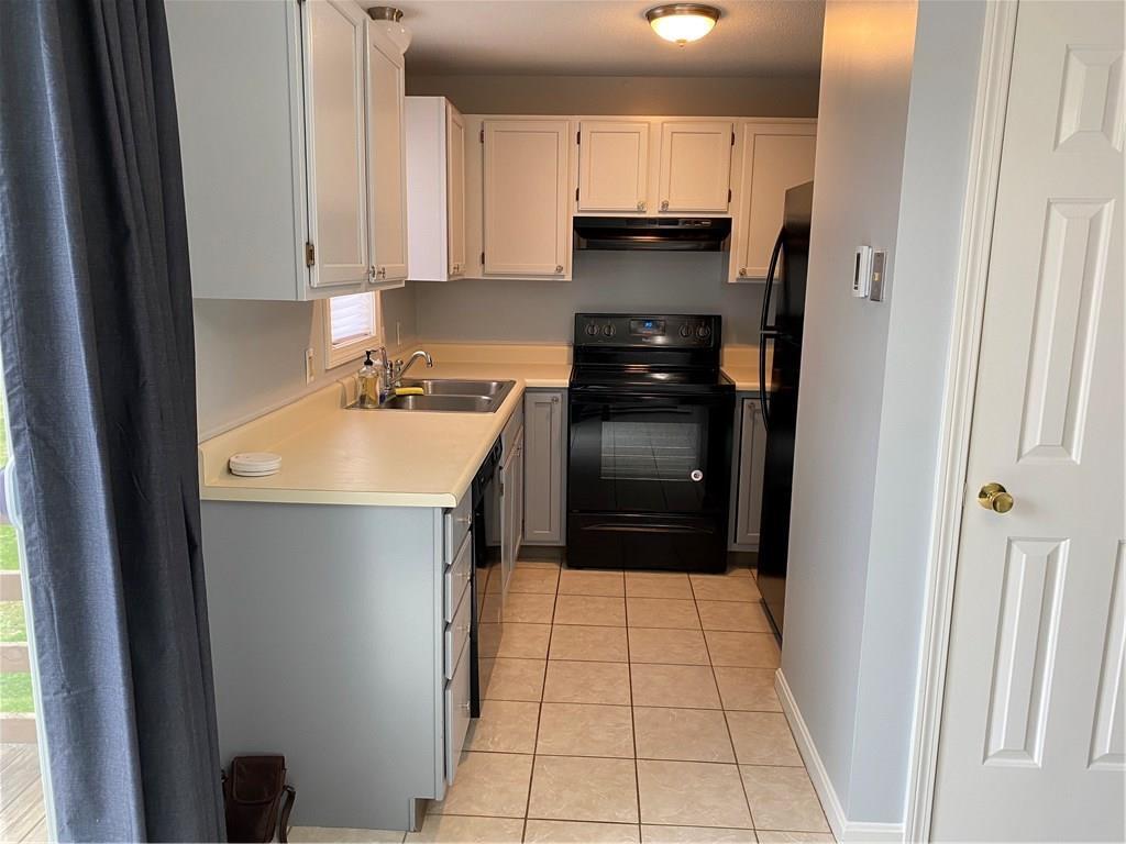 35 Birdie Ct, Coventry, RI 02816 Condo for Rent in Coventry, RI