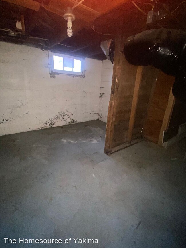Foto del edificio - 3 br, 1 bath House - 606 S 18th Avenue