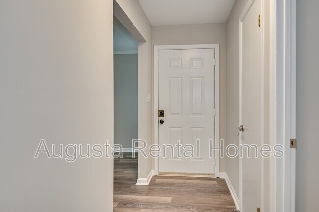 Building Photo - 1402 Johns Rd