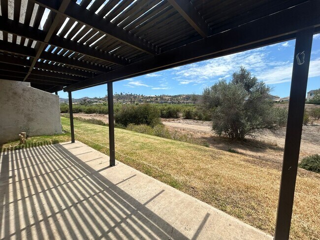 Building Photo - Rare Upgraded 3 Bedroom Home in Bonsall