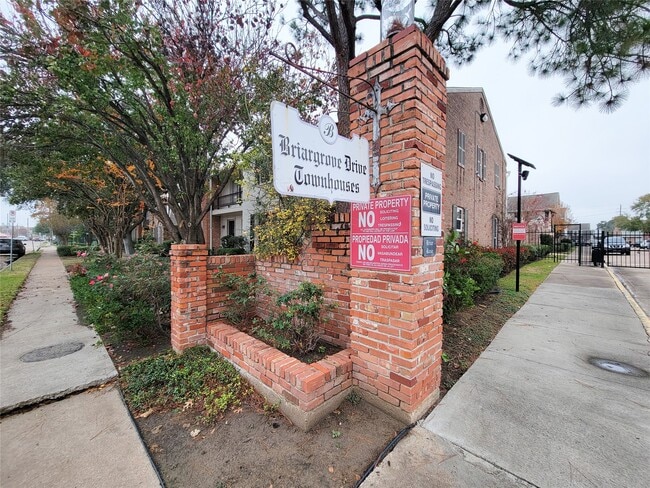 Foto del edificio - 2021 Winrock Blvd