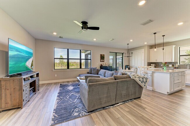Building Photo - 16235 Pine Mist Dr